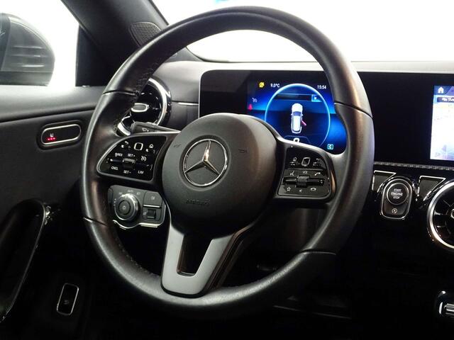 Mercedes-Benz CLA-Klasse 180 ShootingBrake FULL LED-NAVI-CRUISE-PARKTRONIC