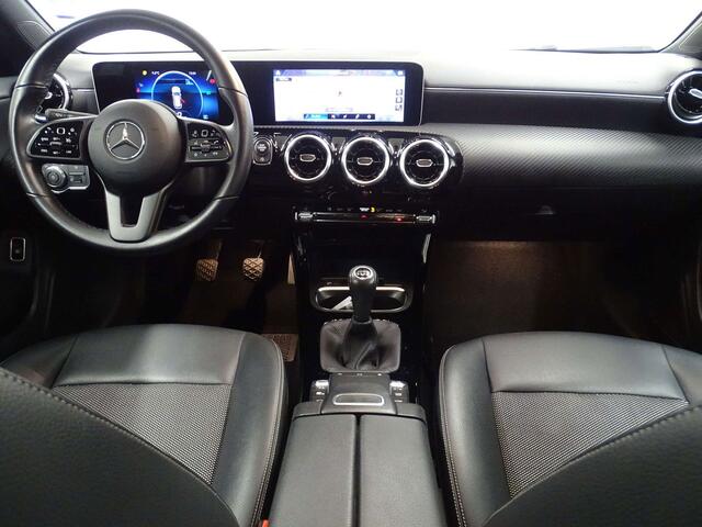 Mercedes-Benz CLA-Klasse 180 ShootingBrake FULL LED-NAVI-CRUISE-PARKTRONIC