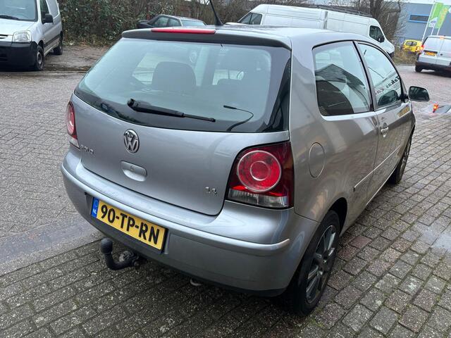 Volkswagen Polo 1.4-16V Optive AIRCO&APK