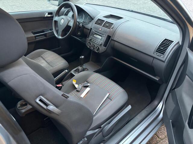 Volkswagen Polo 1.4-16V Optive AIRCO&APK