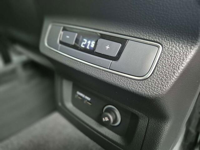 Audi Q5 50 TFSi e PHEVS-TRONICFACELIFTVIRTUAL COCKPIT