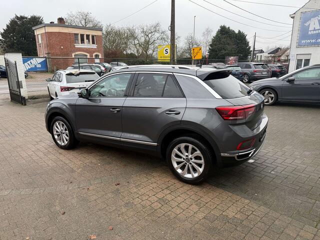 Volkswagen T-ROC 1.5 TSI Style DSG/IQ Lights/Sportzet./pdc V&A+cam