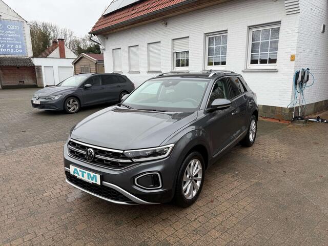 Volkswagen T-ROC 1.5 TSI Style DSG/IQ Lights/Sportzet./pdc V&A+cam