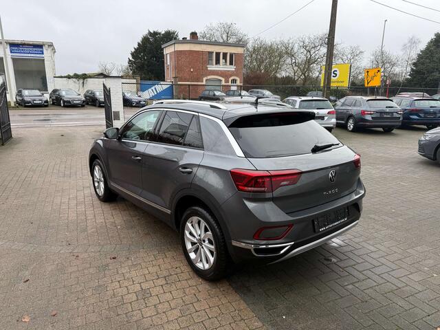 Volkswagen T-ROC 1.5 TSI Style DSG/IQ Lights/Sportzet./pdc V&A+cam
