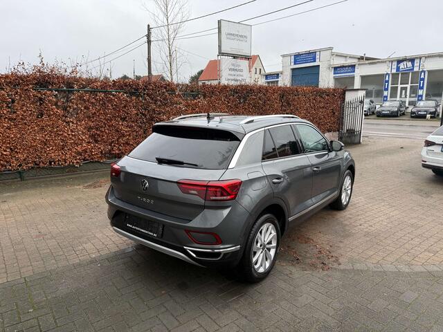 Volkswagen T-ROC 1.5 TSI Style DSG/IQ Lights/Sportzet./pdc V&A+cam