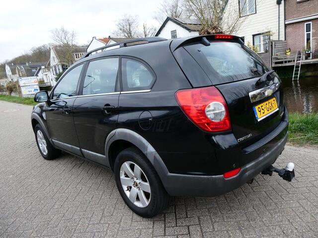 Chevrolet Captiva 2.4i Style 2WD 7-Persoons EXPORT ONLY TRAILER 2e eig. Trekhaak 1500kg Airco