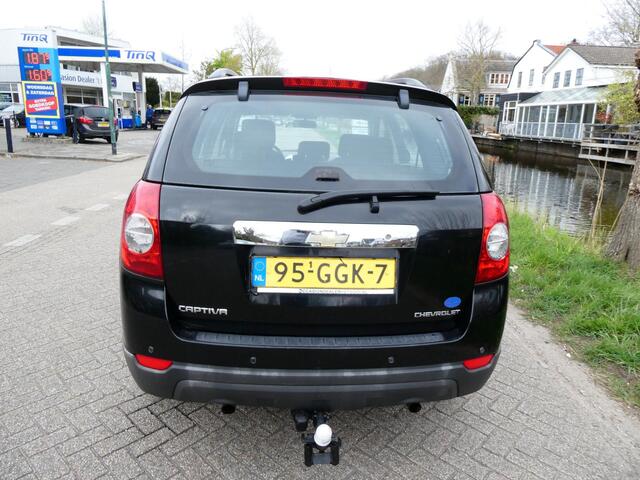 Chevrolet Captiva 2.4i Style 2WD 7-Persoons EXPORT ONLY TRAILER 2e eig. Trekhaak 1500kg Airco