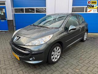 PEUGEOT 207 1.4 VTi Cool 'n Blue