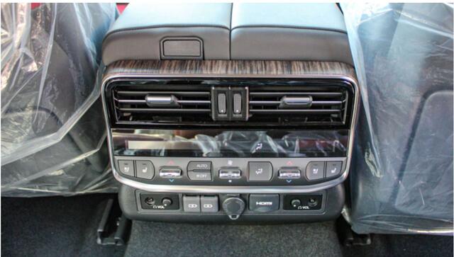 Toyota Land CRUISER LC300 3.3L VX-R V6 TURBO DSL AT 2025 EXP OUT OF EU