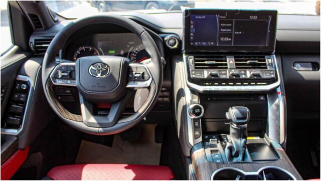 Toyota Land CRUISER LC300 3.3L VX-R V6 TURBO DSL AT 2025 EXP OUT OF EU