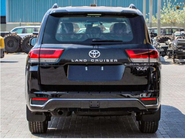 Toyota Land CRUISER LC300 3.3L VX-R V6 TURBO DSL AT 2025 EXP OUT OF EU