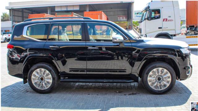 Toyota Land CRUISER LC300 3.3L VX-R V6 TURBO DSL AT 2025 EXP OUT OF EU