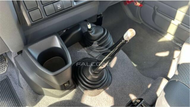 Toyota Land CRUISER HZJ 76 10PL 4.2L DSL 2025 ONLY EXPORTT OUT OF EU