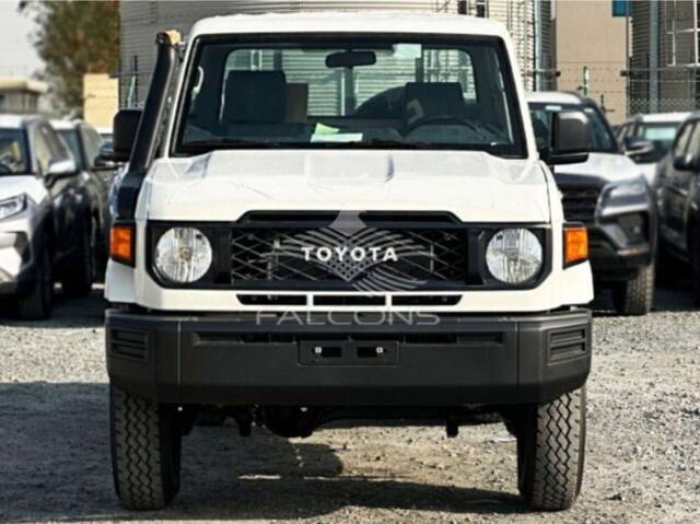 Toyota Land CRUISER 79 PICK UP SC 4.2 DIESEL 2025 ONLY EXT OUT OF EU