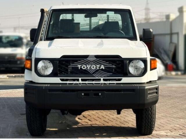 Toyota Land CRUISER 79 SC GRJ 4.0L Petrol NEW 2025 ONLY EXT OUT EU