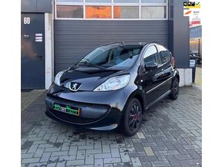 PEUGEOT 107 1.0-12V XR 5D airco zwart