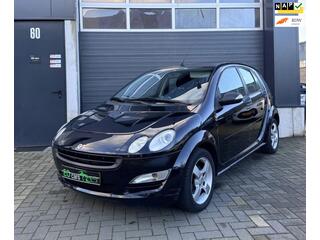SMART FORFOUR 1.1 pulse Airco zwart 5D