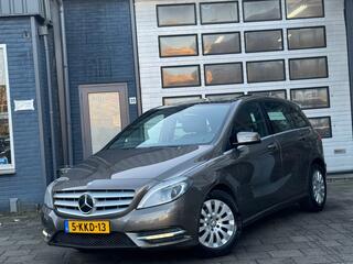 MERCEDES-BENZ B-KLASSE 180 Ambition | Clima | Navi | Pano | Automaat | N.A.P