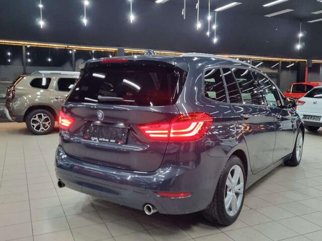 BMW 2-Serie 216 Gran dNAVIGATIEXENONLEDALU VELGEN