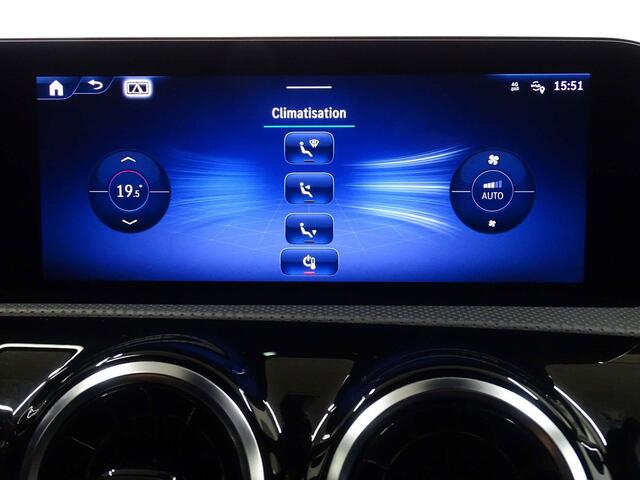 Mercedes-Benz CLA-Klasse 180 d Sedan LuxuryLine GTRONIC LED-NAVI-CAMERA-PTS