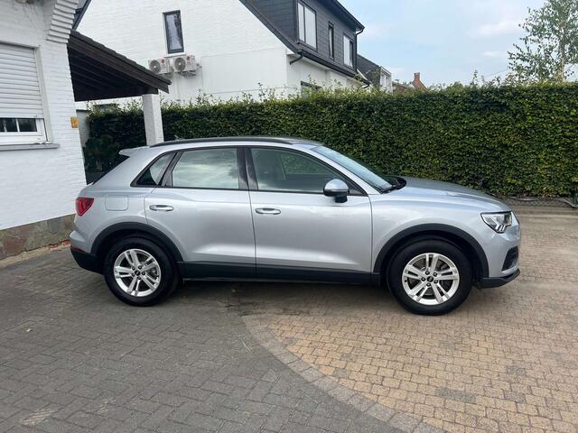 Audi Q3 45 TFSI e platinum/leder/led/navigatie/sur. camera