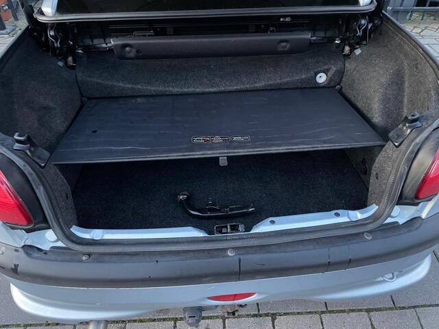 Peugeot 206 CC 2.0-16V Trekhaak Sport NAP APK tot: 14-03-2025
