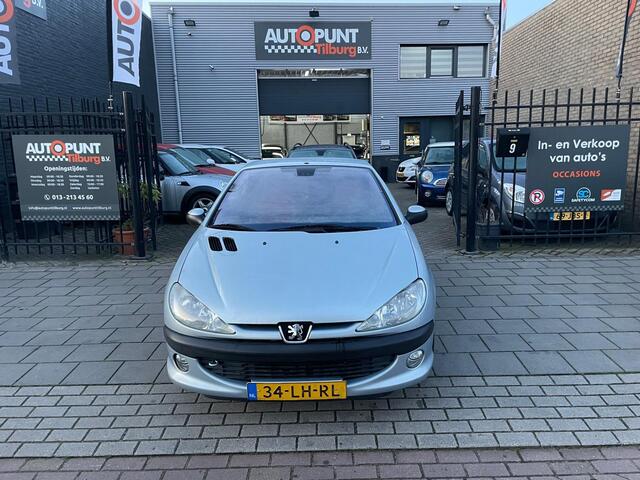 Peugeot 206 CC 2.0-16V Trekhaak Sport NAP APK tot: 14-03-2025