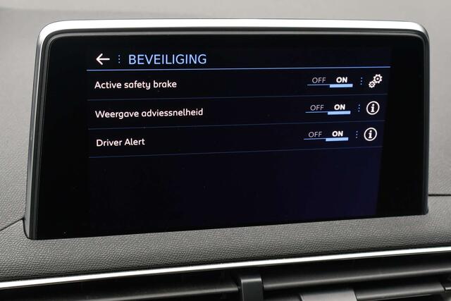 Peugeot 3008 1.5 BlueHDi GT Line LijnA DodeH Pano Garantie