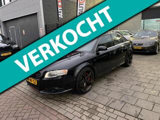 AUDI A4 Limousine 4.2 V8 S4 quattro Pro Line Trekhaak Schuifdak Airco NAP APK