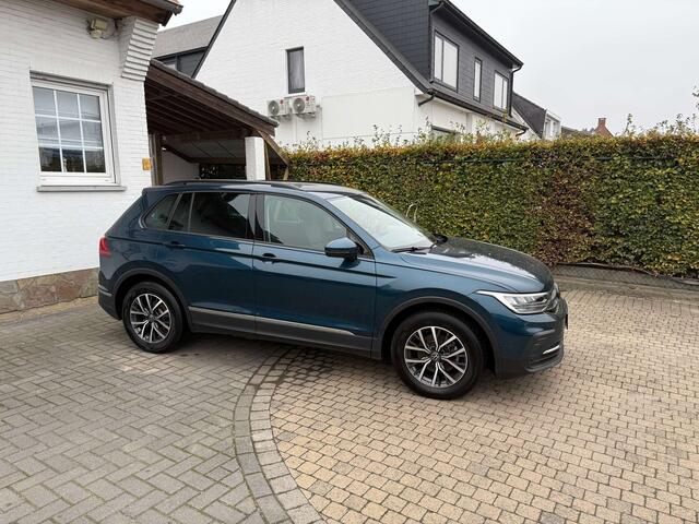 Volkswagen Tiguan 1.5 TSI Life OPF DSG EU6AP pdcV&A+camera/app CP