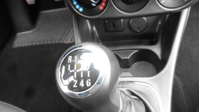 Opel Corsa E 1.0 TURBO