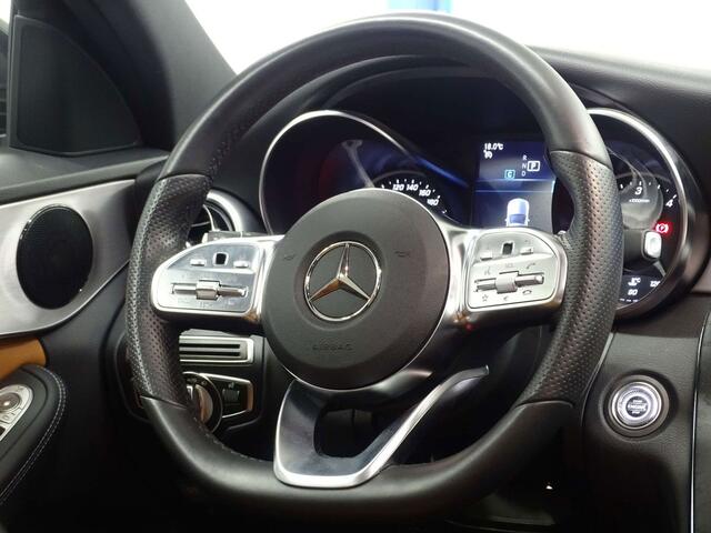 Mercedes-Benz C-Klasse 180 d Berline AMG Line GTRONIC LED-NAVI-CUIR-TOIT PANO