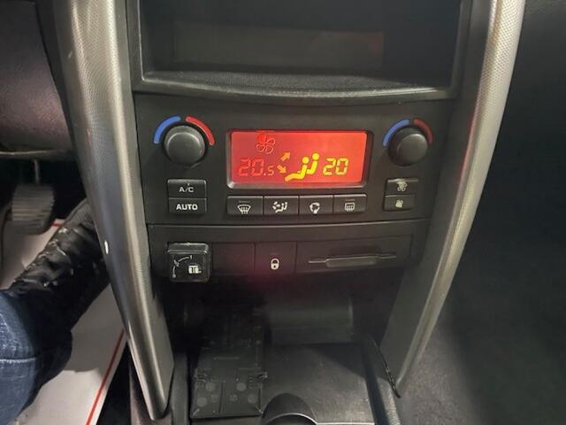 Peugeot 207 1.6 VTI LPG G3 Onderbouw Panorama Dak Trekhaak ECC Airco Cruise