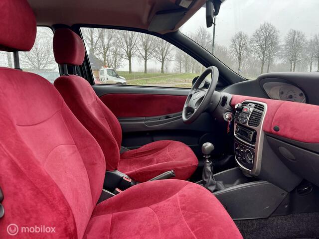 Lancia Ypsilon 1.2 elefantino blu, Airco, Lage km NAP, APK