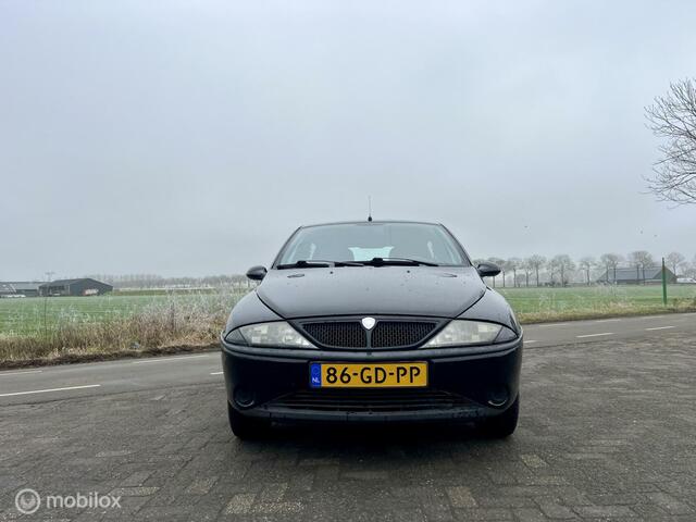 Lancia Ypsilon 1.2 elefantino blu, Airco, Lage km NAP, APK