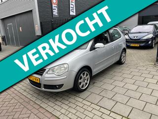 VOLKSWAGEN POLO 1.4-16V Optive 3e Eigenaar! Trekhaak Airco NAP APK