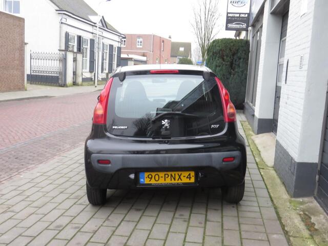 Peugeot 107 1.0-12V Millesim 200
