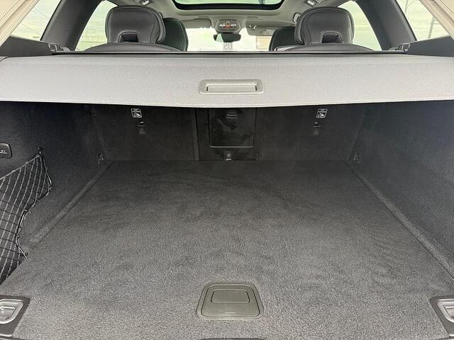 Volvo XC60 B4 PLUS DARK B4 Mild Hybrid