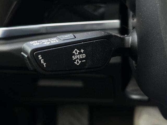 Audi Q3 35 TFSI S line tronic LASER/COCKPIT/CAMERA/CARPLAY