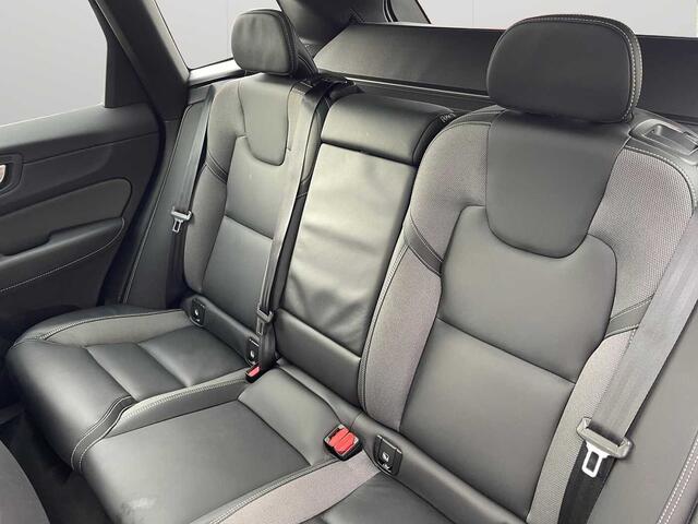 Volvo XC60 II XC60 Plus, B4 Mild-Hybrid, Benzin, Dark