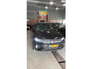 VOLKSWAGEN T-Roc 2.0 TSI 4Motion R-Line Business+