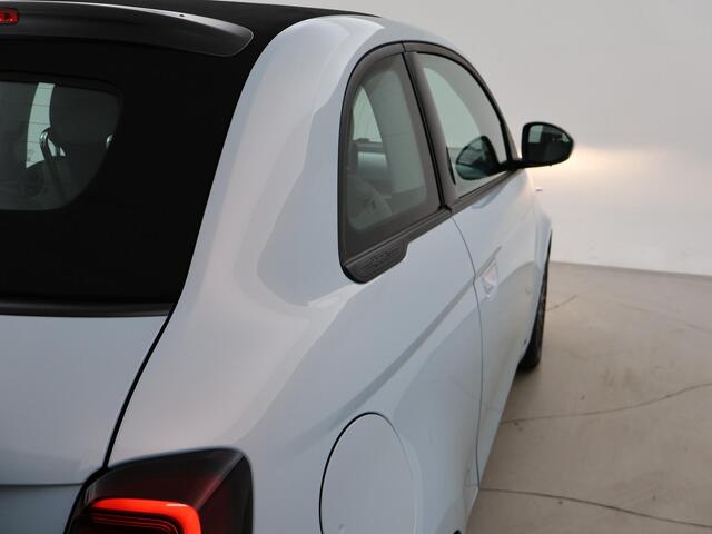 Fiat E-500 42 kWh Aut. SOH 97% CELESTIAL BLUE + STOELVERW. | CAMERA | 17 INCH | APPLE CARPLAY