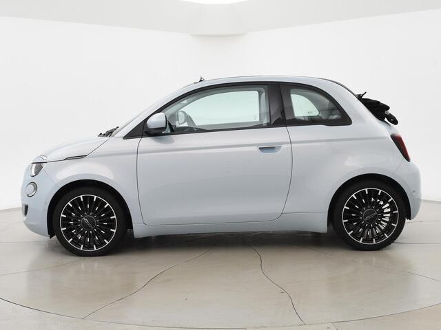 Fiat E-500 42 kWh Aut. SOH 97% CELESTIAL BLUE + STOELVERW. | CAMERA | 17 INCH | APPLE CARPLAY
