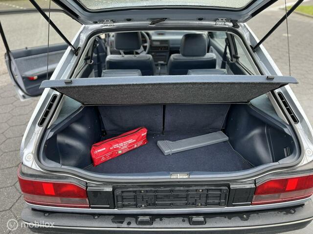 Mazda 323 1.5 GLX
