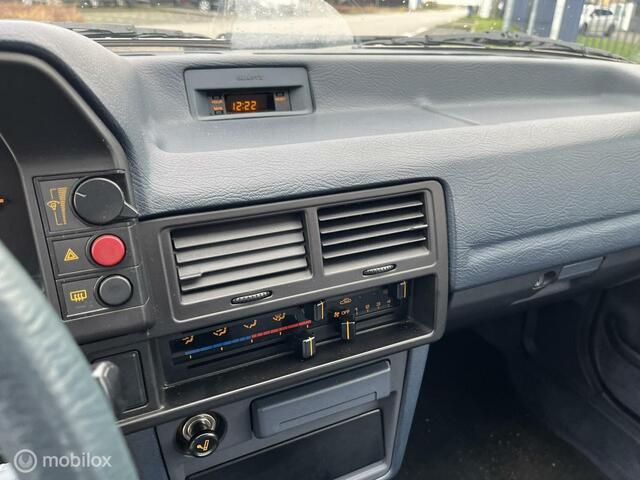 Mazda 323 1.5 GLX