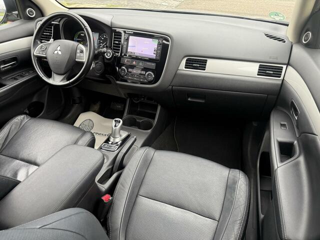 Mitsubishi Outlander 2.0 PHEV Instyle - 