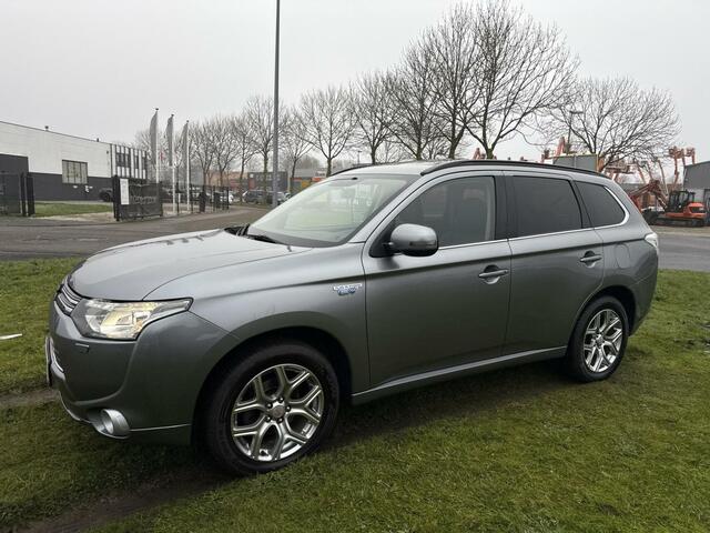 Mitsubishi Outlander 2.0 PHEV Instyle - 