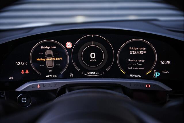 Porsche Taycan Turbo Sport Turismo - Krijt - Display - Sport Sound