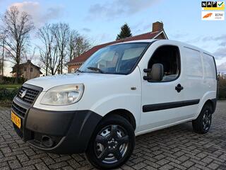 FIAT DOBLO 1.4i Benzine met Zijdeur, Elektro en Multimedia..