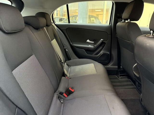 Mercedes-Benz A-Klasse 200 d Business Line